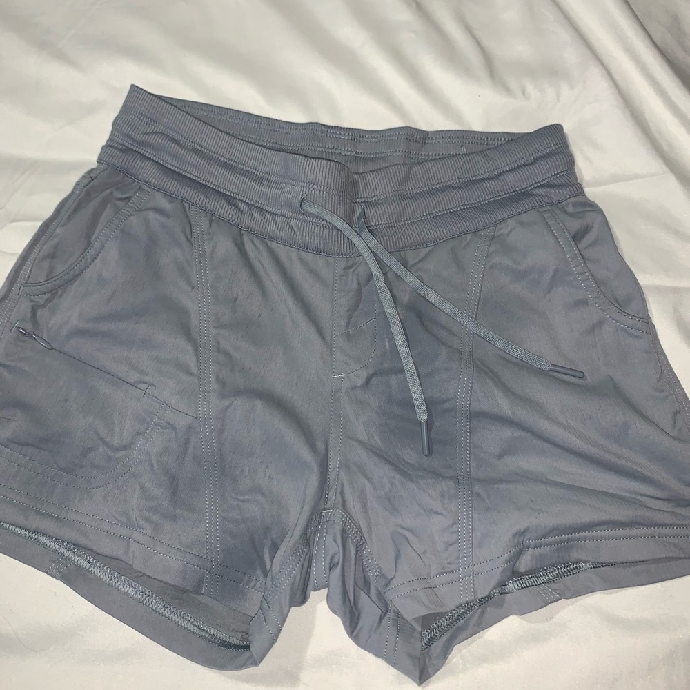 Cute north face shorts